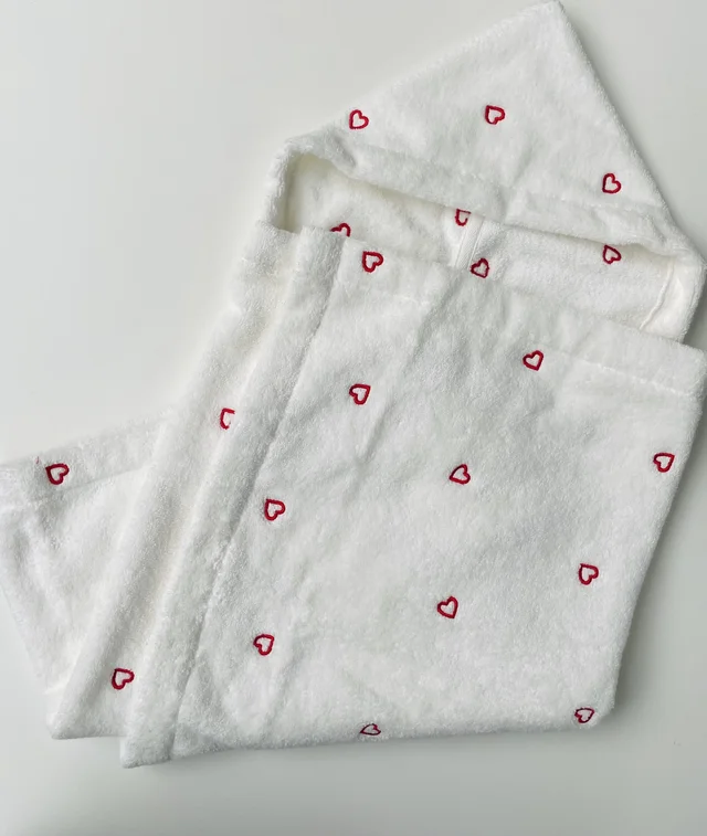 Accappatoio bianco cuori Petit Bateau per neonato