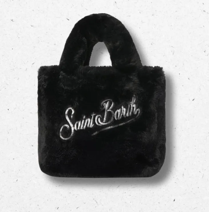 Borsa Colette di MC2 Saint Barth in morbido tessuto nero effetto fur. Borsa spaziosa con manici e tracolla removibile, ideale per l'inverno.