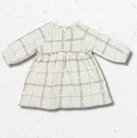 Abitino Coccodè a maniche lunghe in caldo jersey per neonata, con fantasia a quadri marrone chiaro e fiocco decorativo in vita. 1