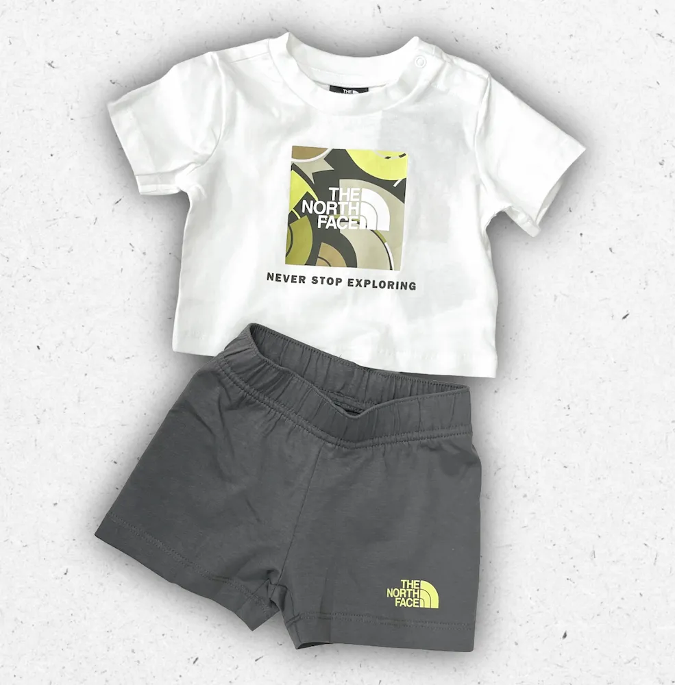 Set estivo per neonato The North Face composto da maglietta e pantaloncini in morbido cotone con logo stampato.