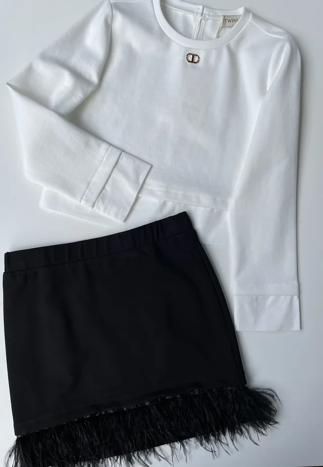 Completo Twinset Ragazza Off-White e Nero con Blusa e Gonna Svasata
