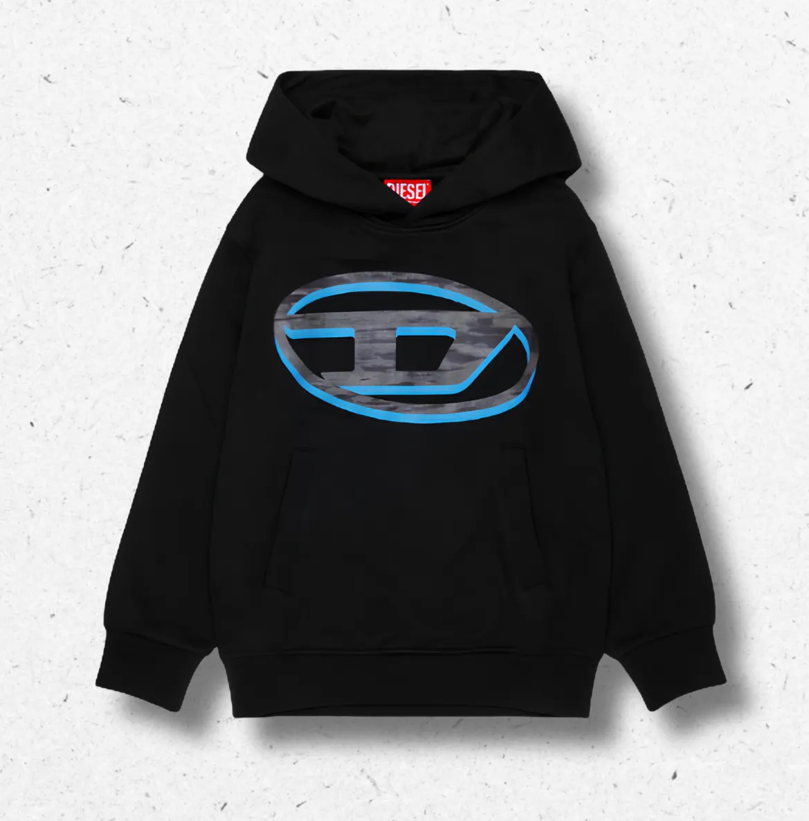 Felpa con cappuccio da bambino firmata Diesel con vestibilità oversized fit, dotata di tasca a marsupio e polsini a costine, collezione Autunno Inverno 2026.