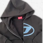 Felpa nera Diesel per ragazzo con cappuccio, zip e maxi logo ovale azzurro con texture denim, Collezione Primavera Estate 2026. 1