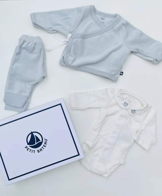 Gift Box Petit Bateau neonato Set regalo 2 pezzi in velluto con body color cielo