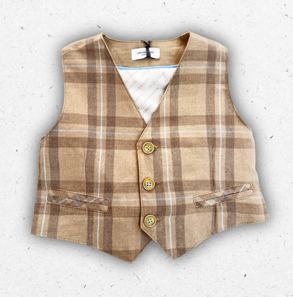 Gilet smanicato da bambino Jeckerson modello JB5639 in maglia di cotone con scollo a V e logo ricamato.