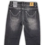 Jeans Jeckerson Regular Fit in denim grigio fumo per ragazzo, con cuciture a vista bianche e inserti di design sul davanti. 1