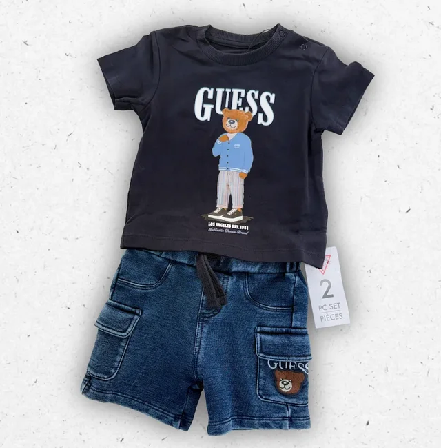 Set Due Pezzi Guess Neonato T-shirt Nera e Pantaloncino Jeans Orsetto 3-24 Mesi