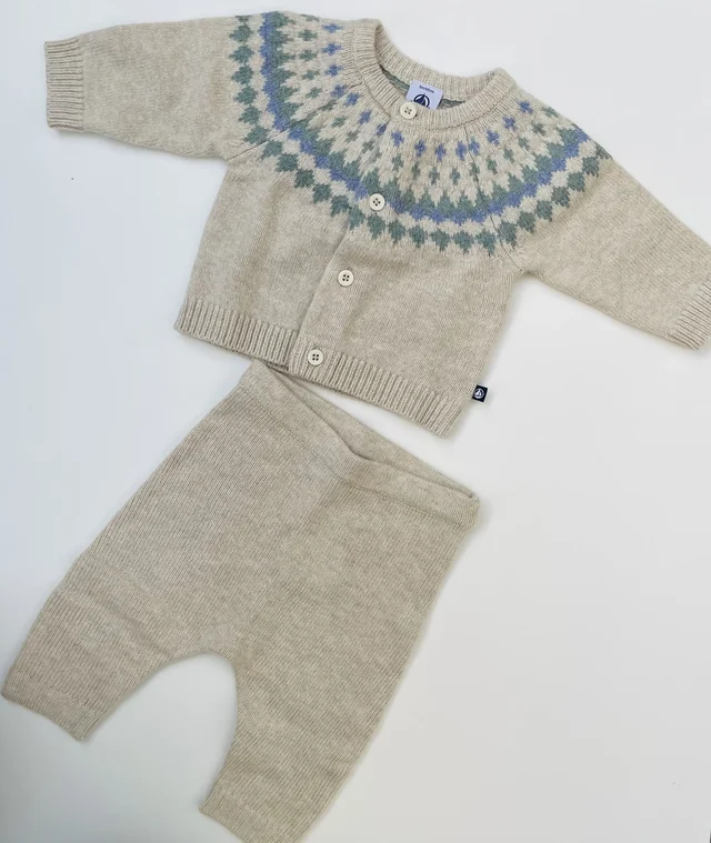 Set due pezzi Petit Bateau in maglia cardigan e pantalone neonato Petit Bateau