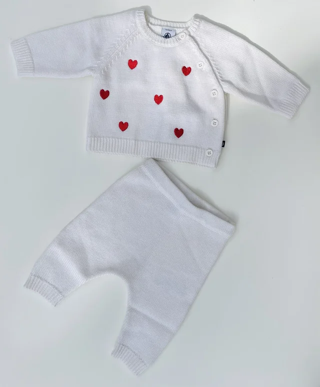 Set due pezzi Petit Bateau maglia e pantalone in lana bianco cuore per neonato