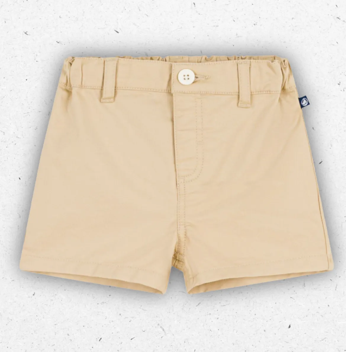 Shorts per bambino Petit Bateau in robusto tessuto serge di cotone con vita elastica e taglio dritto.