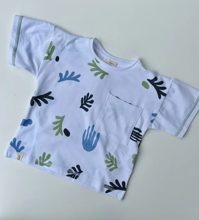 T-shirt a maniche corte bianca con fantasia Maperò per bambino