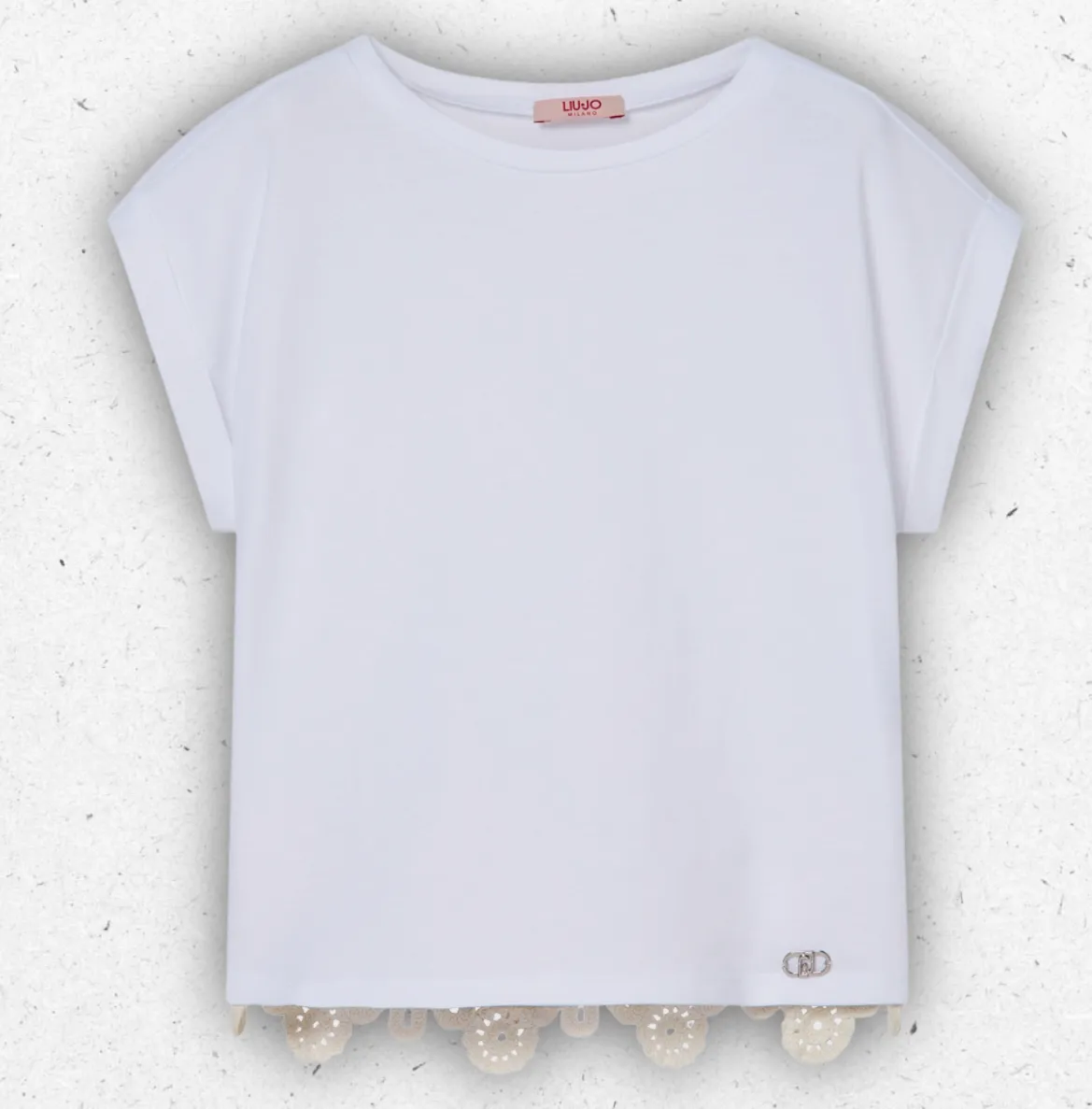 T-shirt cropped da ragazza firmata Liu Jo con logo frontale, taglio corto alla moda e tessuto in cotone morbido.
