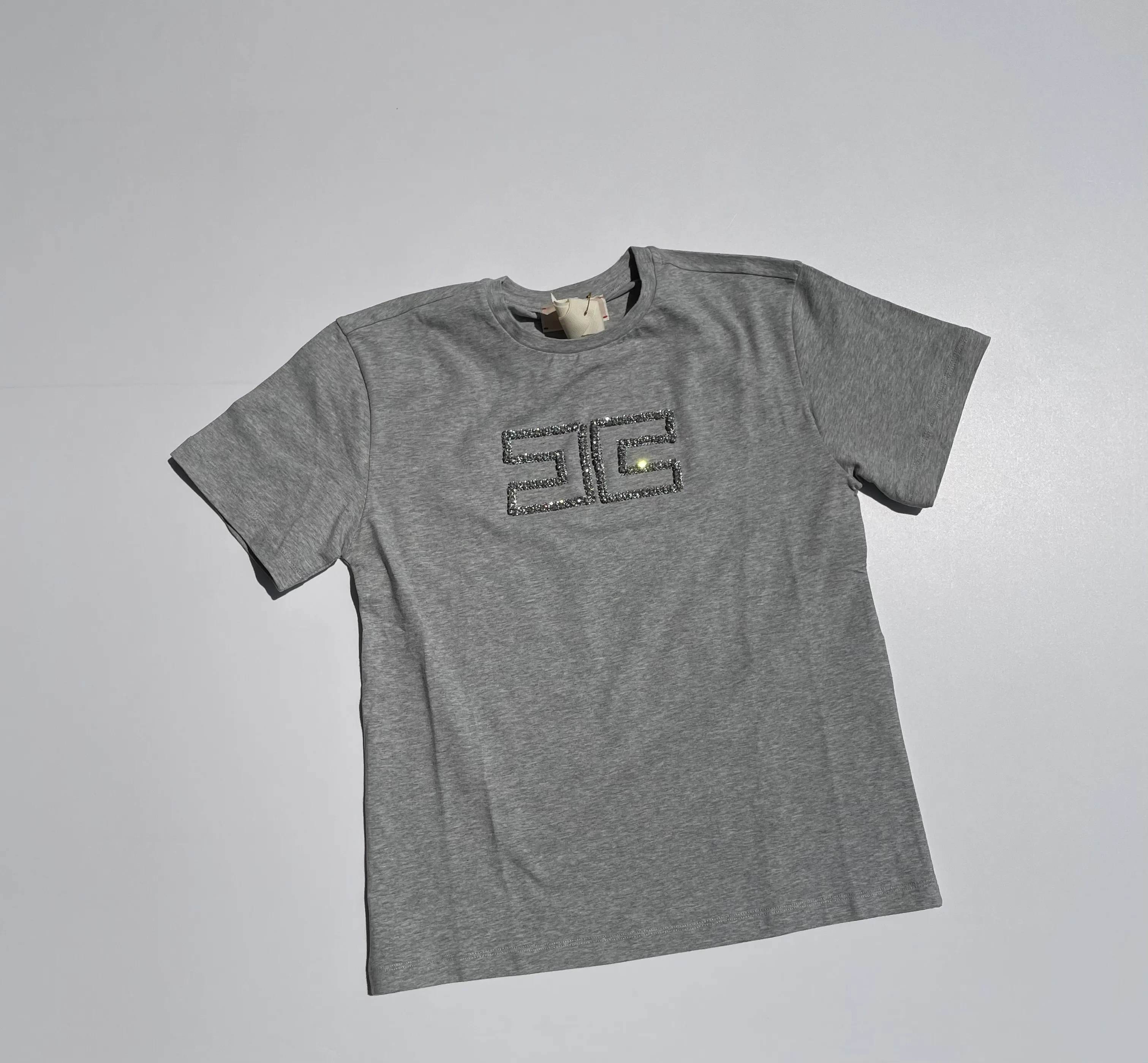 555