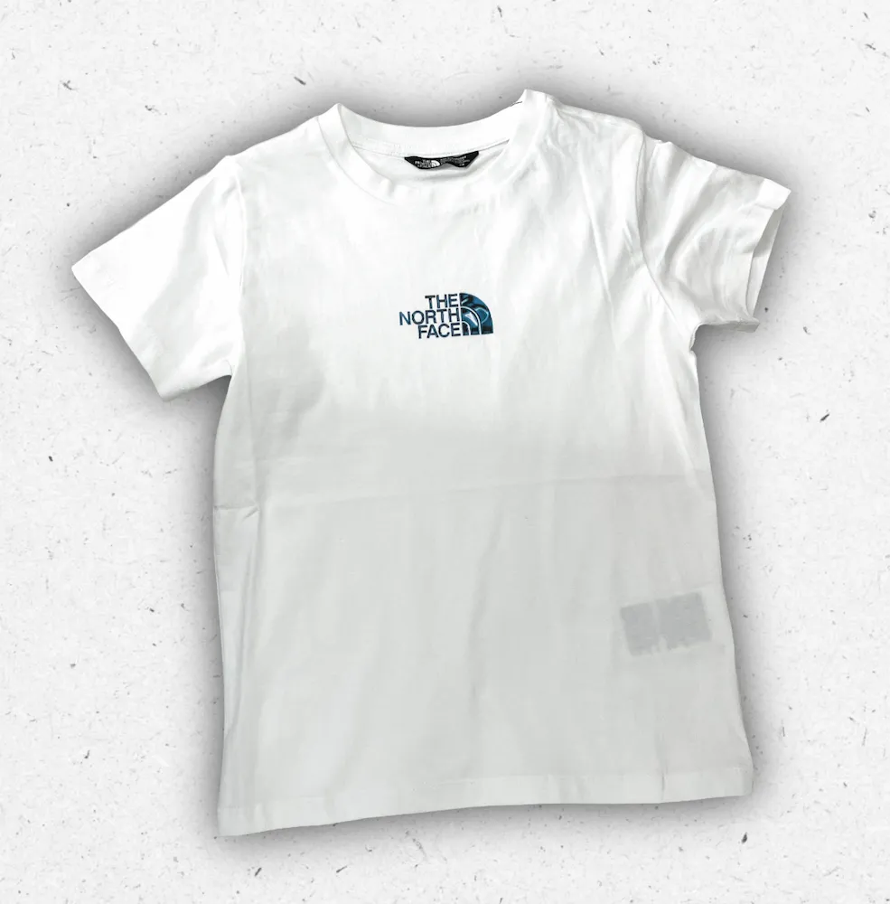 T-shirt The North Face Liquid Logo Regular da ragazzo in cotone con stampa digitale fluida frontale.